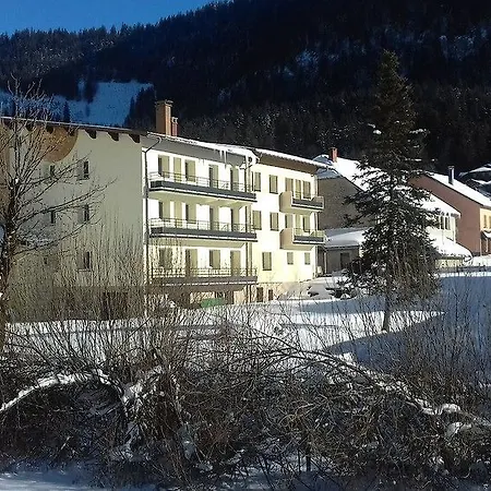 Hotel Les Tavaillons