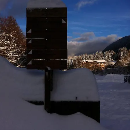 Hotel Les Tavaillons *