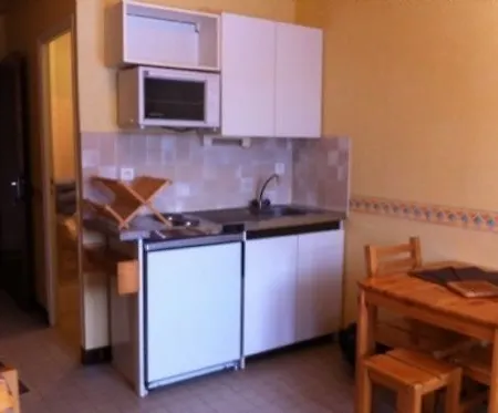 Les Tavaillons فندق
